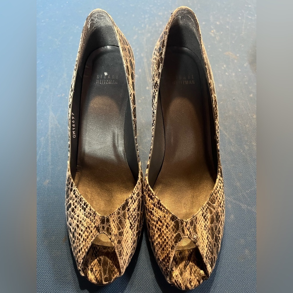 Stuart Weitzman Pumps Snake skin peep toe 9 - Picture 1 of 5